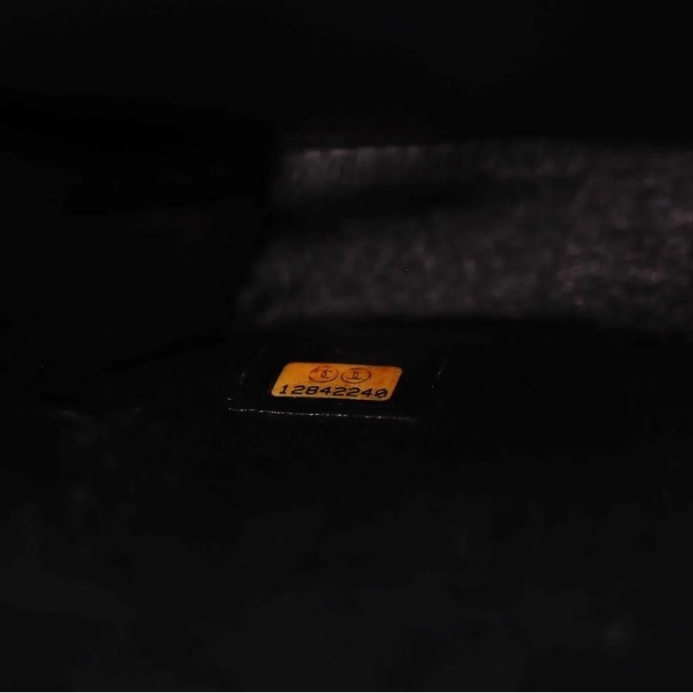 Chanel Black/White Bag - Picture 5 of 7